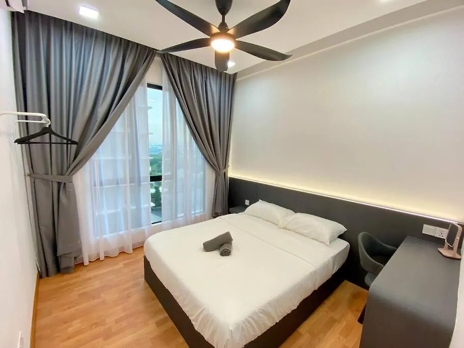 Hck10 Platino Projector /3Min Walk Paradigm/Sutera Jb Johor Bahru Apartment