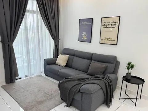 Apartment Hck10 Platino Projector /3Min Walk Paradigm/Sutera Jb Johor Bahru